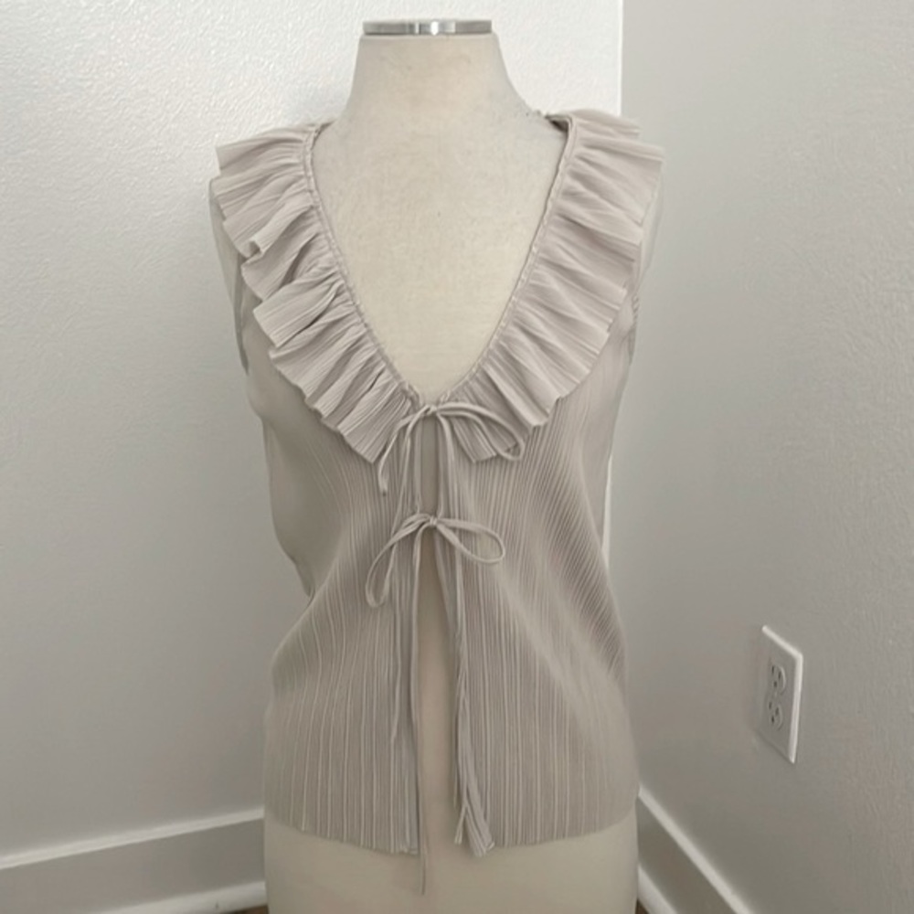 Zara Ruffle Top - Picture 2 of 11